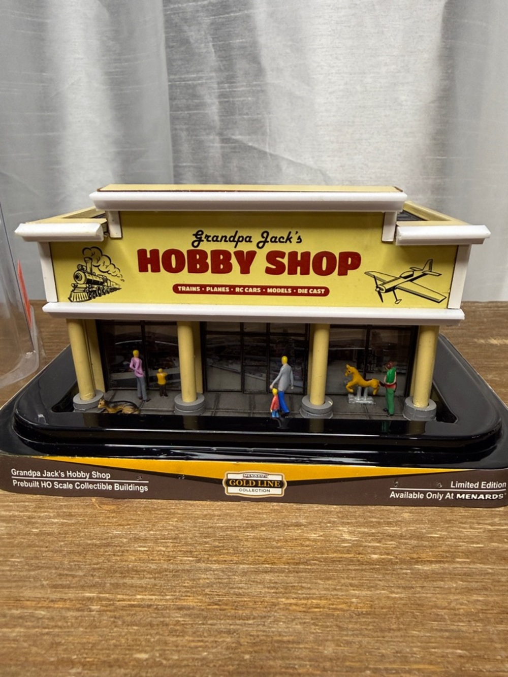 Grandpa Jack’s Hobby Shop HO Scale Menards Limited Edition Pre Lit Collectible